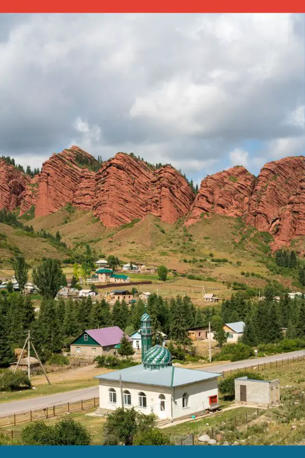 Jeti Oguz Valley