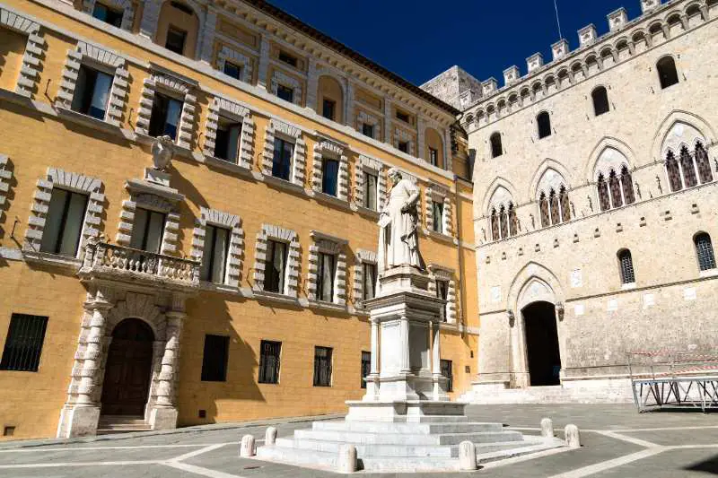 Palazzo Salimbeni Siena