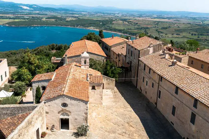 Populonia