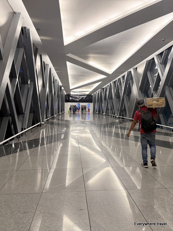 "Runway Manila" walkway goes straight to the Belmont Hotel