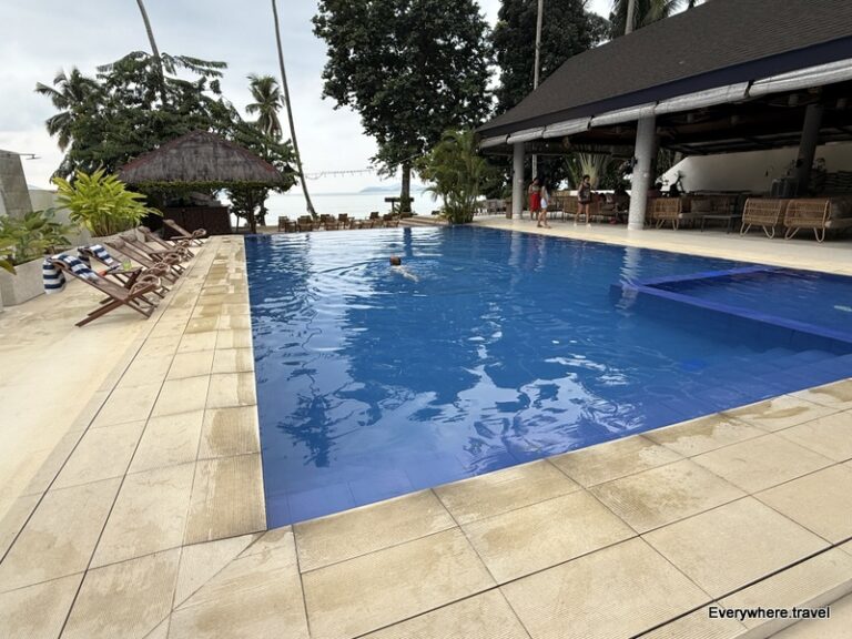 Holiday Suites Port Barton
