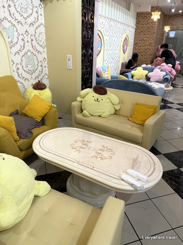 Sanrio Characters Garden Cafe Tokyo