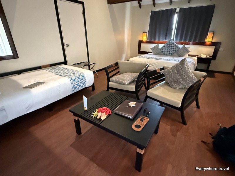 Mana Island Resort island bure