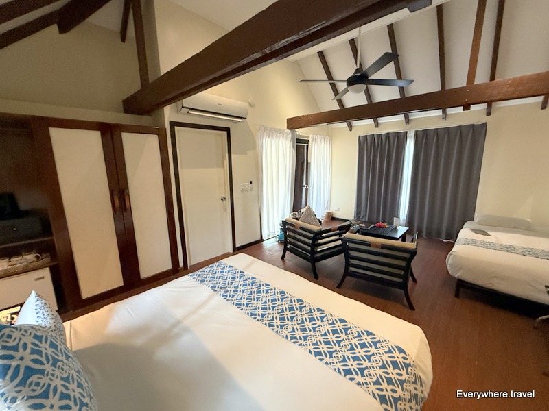 Mana Island Resort island bure