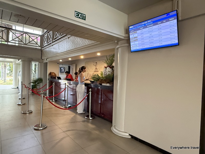 Fiji Gateway Hotel reception